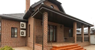 Строительство домов из кирпича с мансардой в Тюмени | от 3652 рублей
